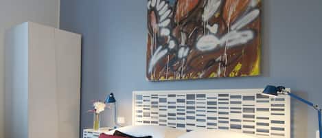 Chambre triple supérieure | 1 chambre, articles de minibar gratuits, coffre-fort, bureau