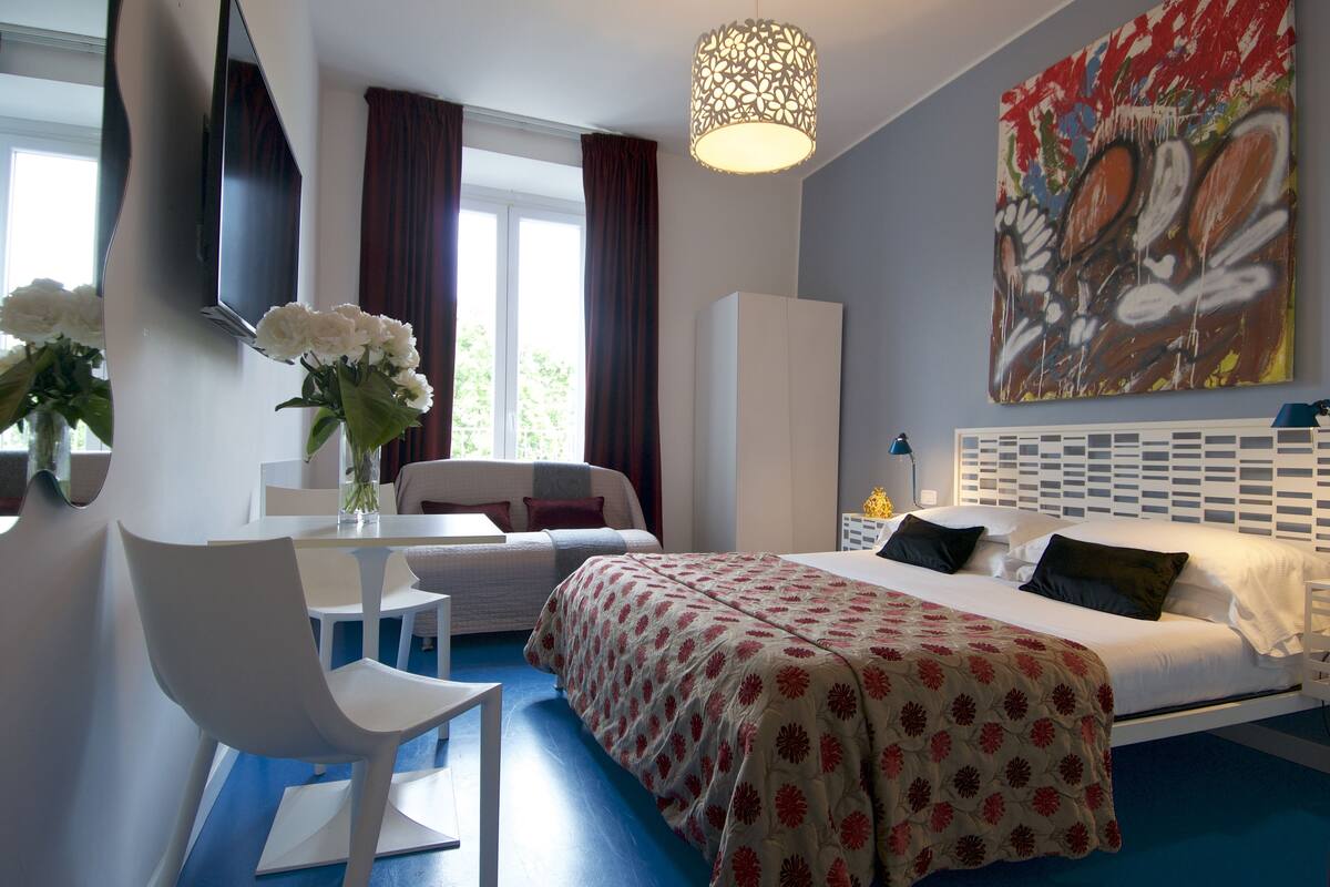 1 bedroom, minibar (free items), in-room safe, desk