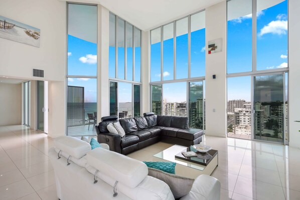 Penthouse, 4 Bedrooms | Living area | LED TV - Aqua Vista Resort (Maroochydore)