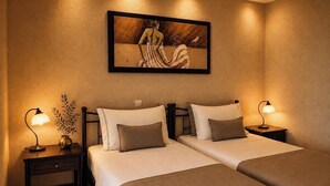 Deluxe Room - Villa Danezis (Santorini)
