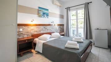 Doppelzimmer, Balkon, Gartenblick