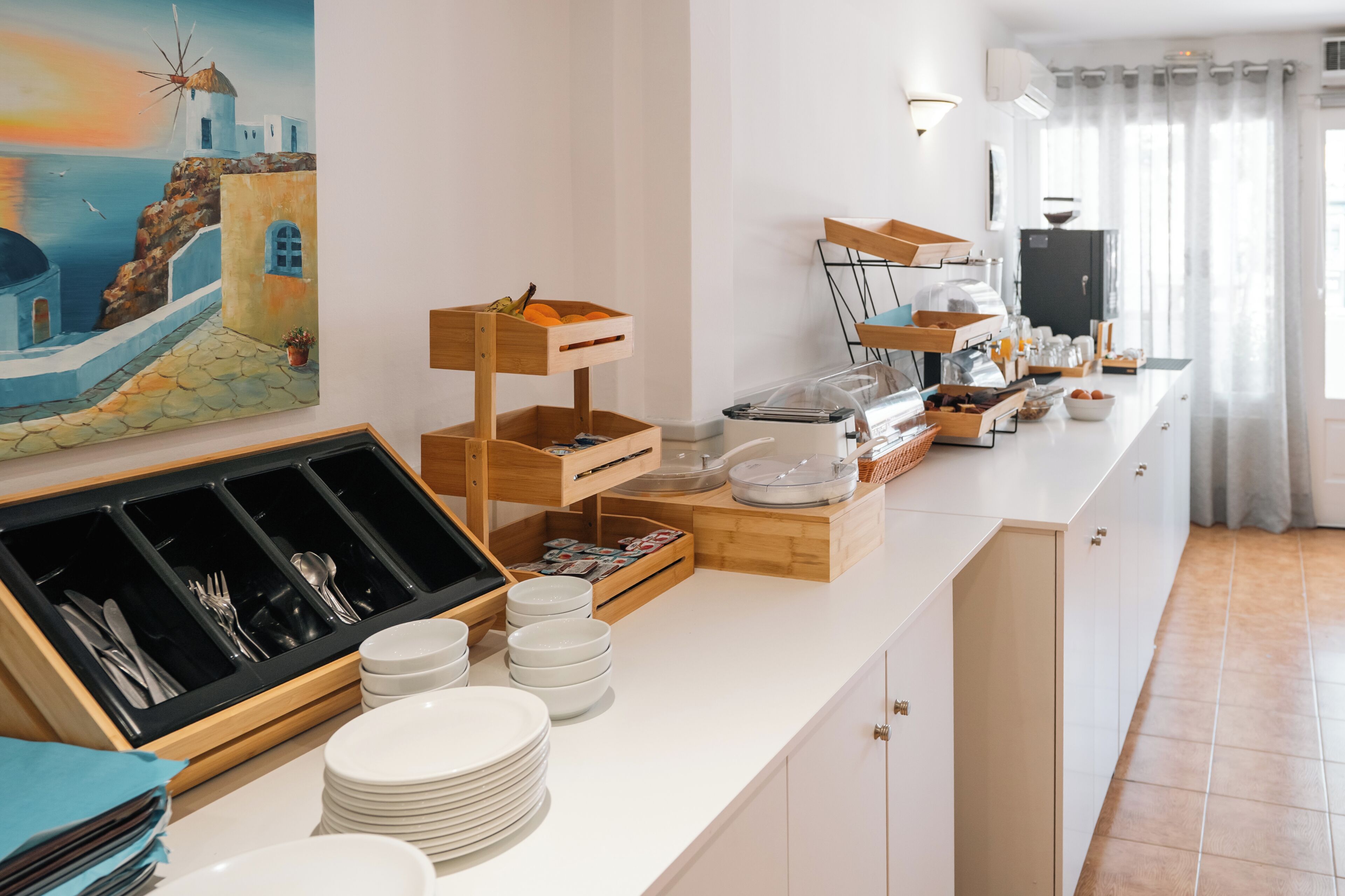 Tägliches Frühstücksbuffet gegen Gebühr