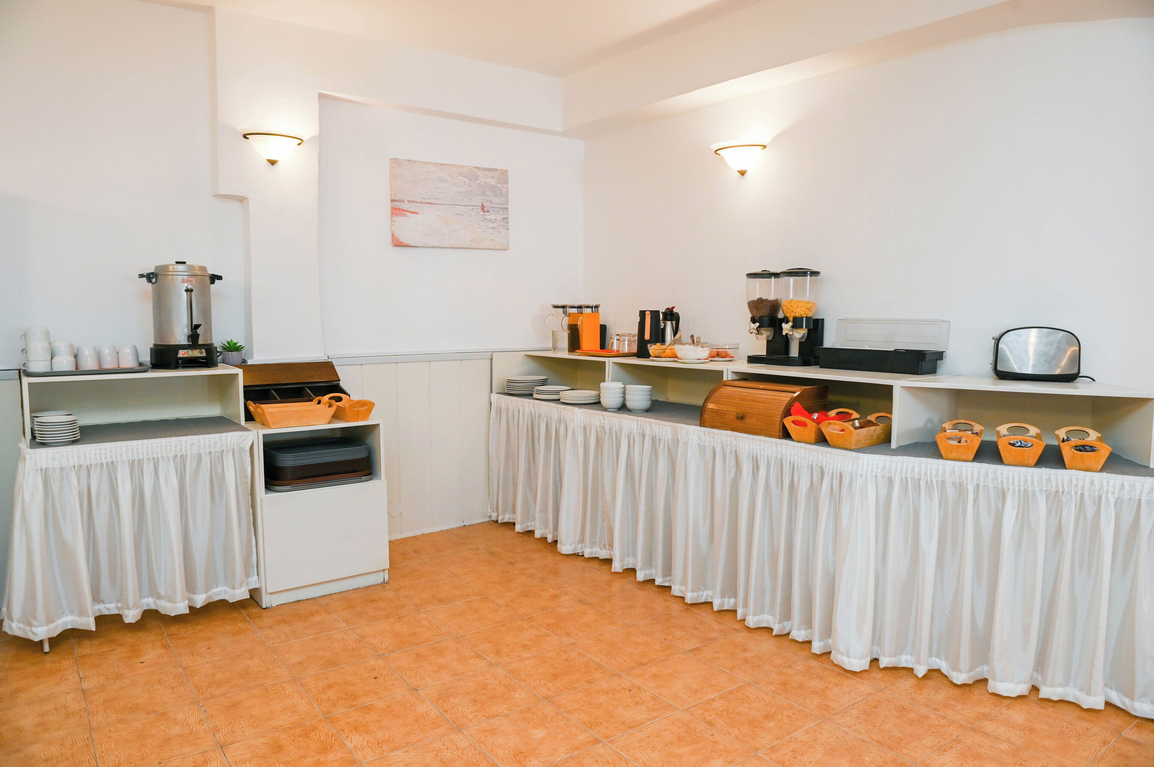 daily buffet breakfast (eur 7.0 per person)