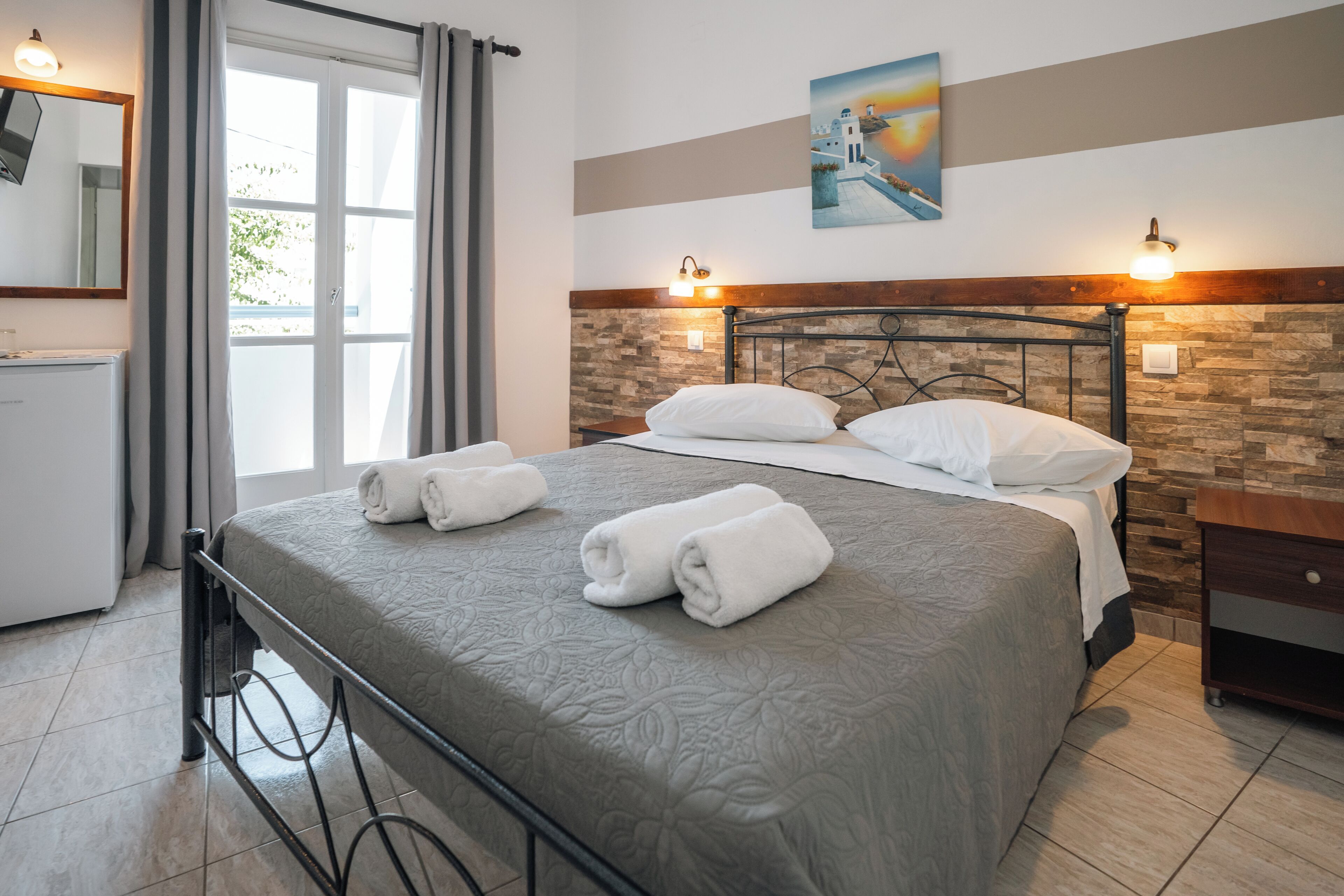 In-room safe, free WiFi, bed sheets