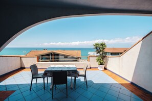 Superior two-room Apartment | 테라스/파티오