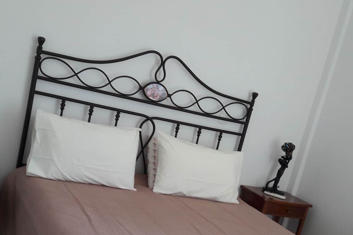 Apartment, 2 Bedrooms, Patio, Mountain View