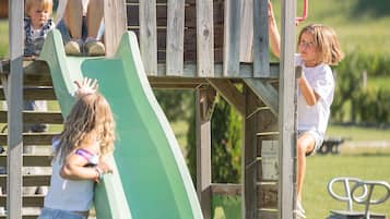 Children's play area - outdoor