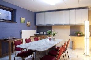 In-room dining