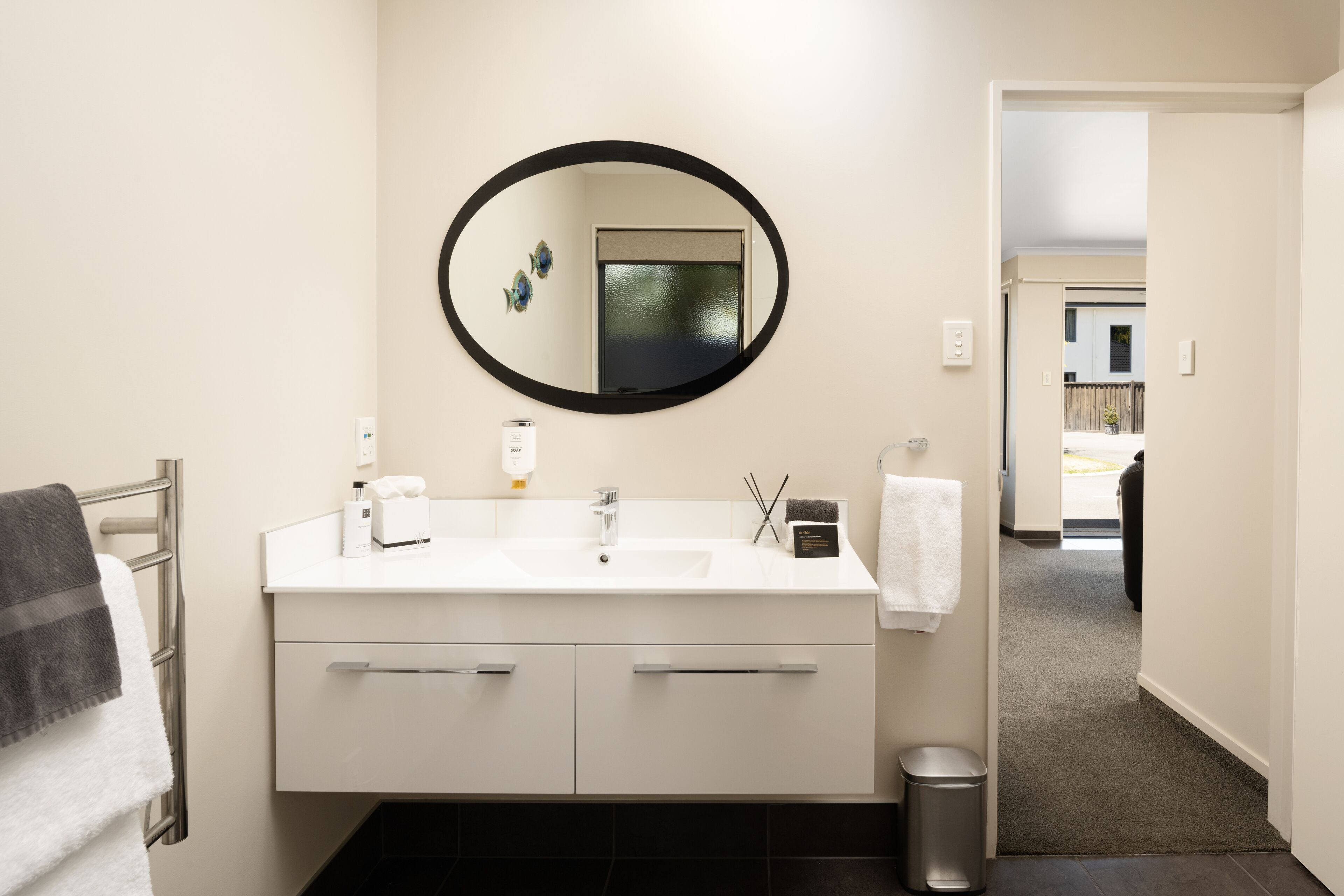 Executive One Bedroom Spa | Bathroom | Free toiletries, hair dryer, towels, soap