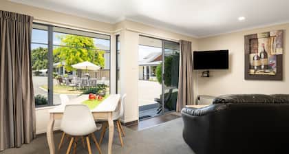 Centre Court Motel