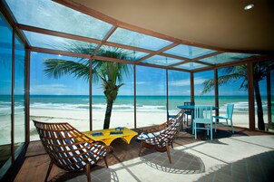 Lunch, dinner, brunch served; ocean views