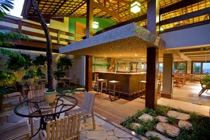 Bar lounge