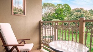 Amble Over Suite | Terrace/patio