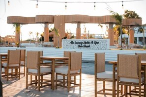 2 restaurants, breakfast, lunch, dinner served; Greek cuisine  - Alia Suites & Alia Beachfront Suites and Spa (Rhodes)