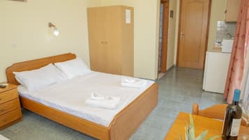 Egyptian cotton sheets, premium bedding, memory-foam beds, minibar