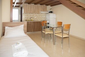 Egyptian cotton sheets, premium bedding, memory-foam beds, minibar - Alia Suites & Alia Beachfront Suites and Spa (Rhodes)