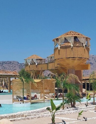 Alia Suites & Alia Beachfront Suites and Spa