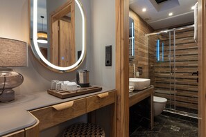 Deluxe Triple Room | Select Comfort beds, minibar, in-room safe, desk - Semiramis Guesthouse (Milos)
