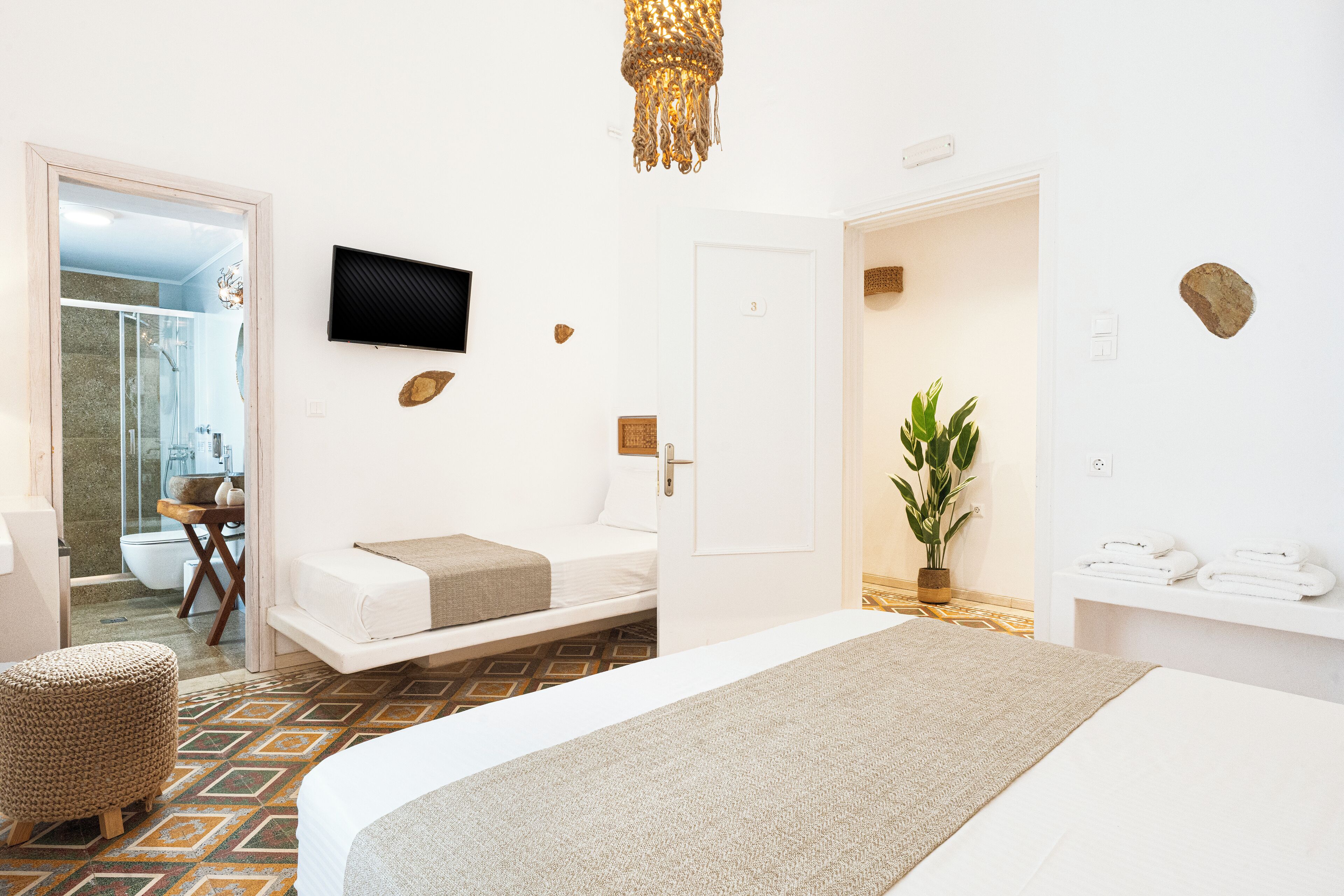 junior suite, ground floor | 1 bedroom, select comfort beds, minibar, in-room safe