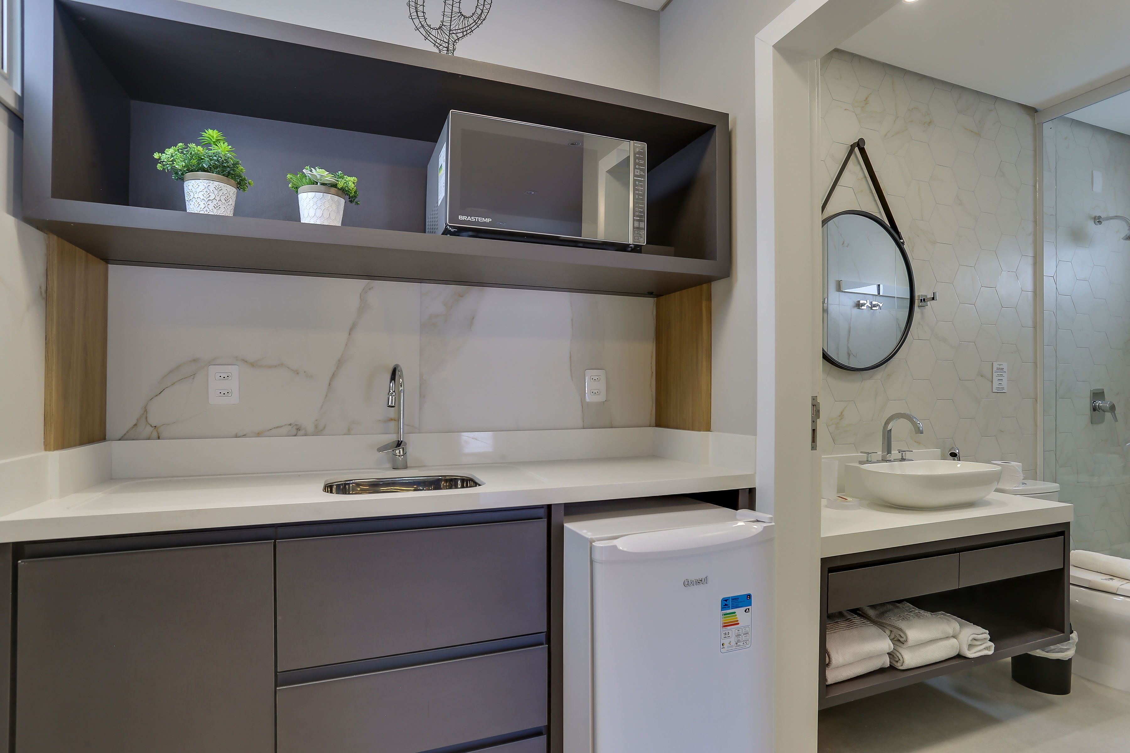 studio (84 ou 82) | private kitchen