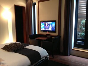 Standard Double or Twin Room | Premium bedding, free minibar items, in-room safe, desk