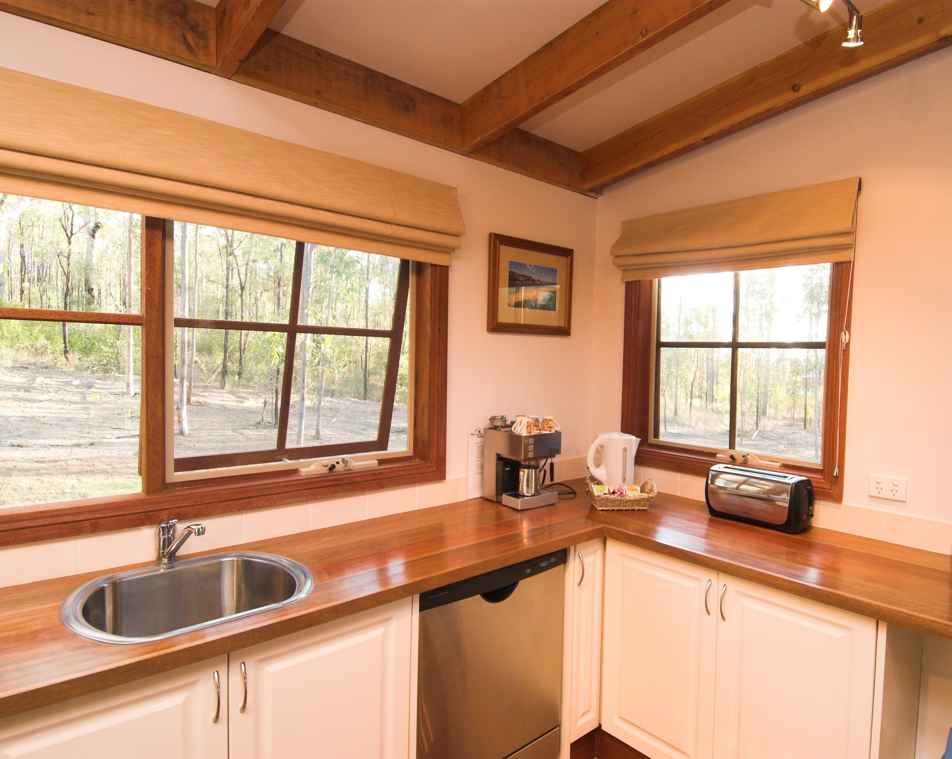 คอทเทจ, 2 ห้องนอน, อ่างน้ำวน | ครัวส่วนตัว | ตู้เย็น, ไมโครเวฟ, เตาอบ, เตาประกอบอาหาร