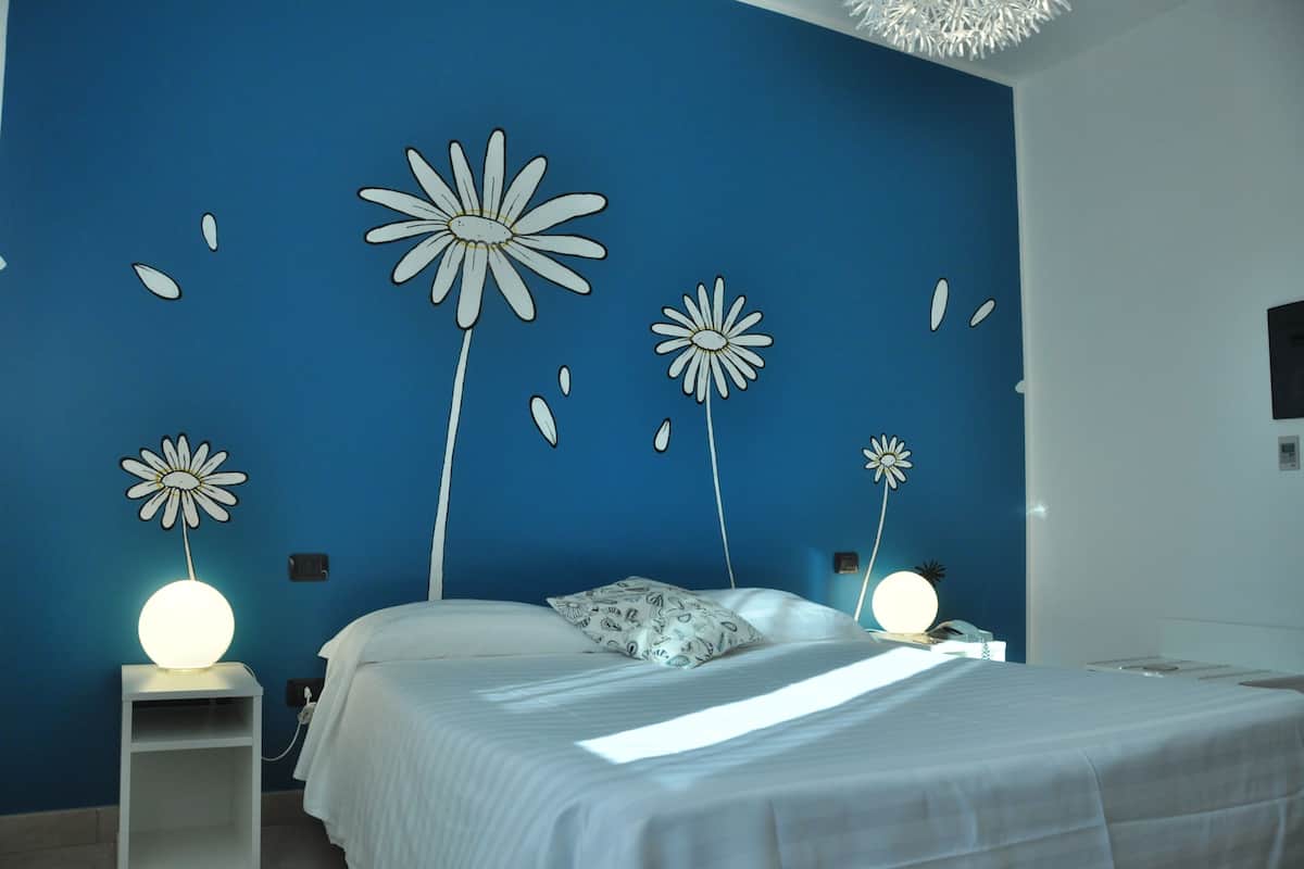 down duvets, minibar, in-room safe, desk