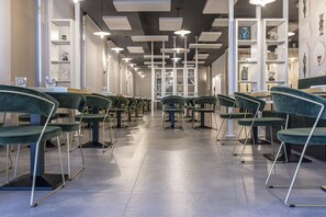 Free daily buffet breakfast - Lo Scoiattolo (Pralormo)