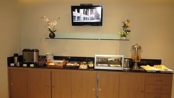 Desayuno buffet incluido todos los días