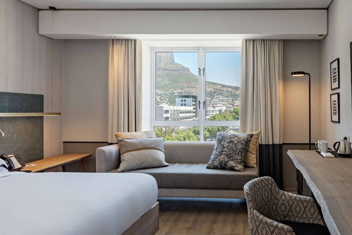 1 Schlafzimmer, hochwertige Bettwaren, Daunenbettdecken, Zimmersafe