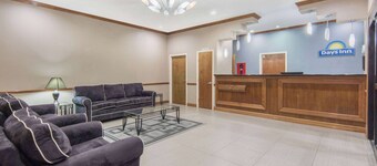 Days Inn by Wyndham Baytown East