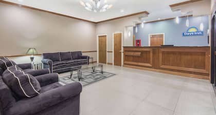 Days Inn by Wyndham Baytown East