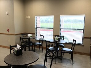 Free daily continental breakfast