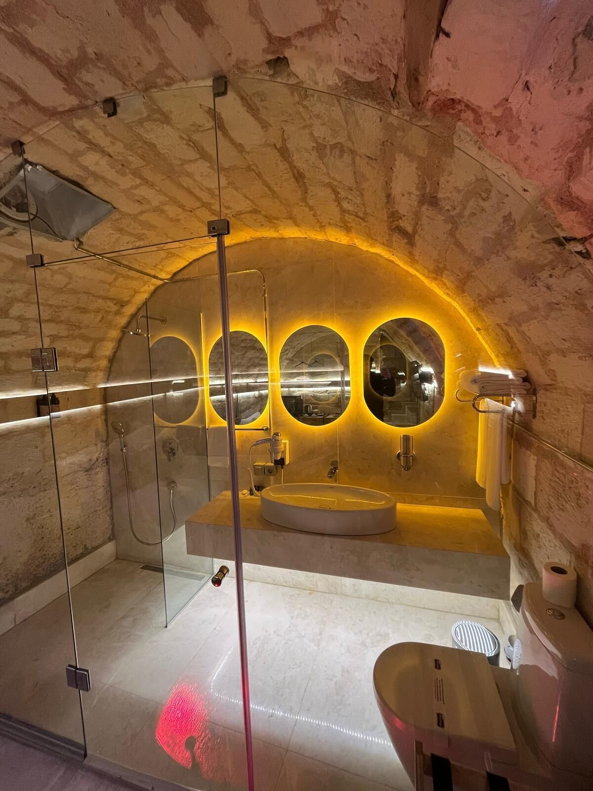 Photo - Zeynep Hanim Konagi