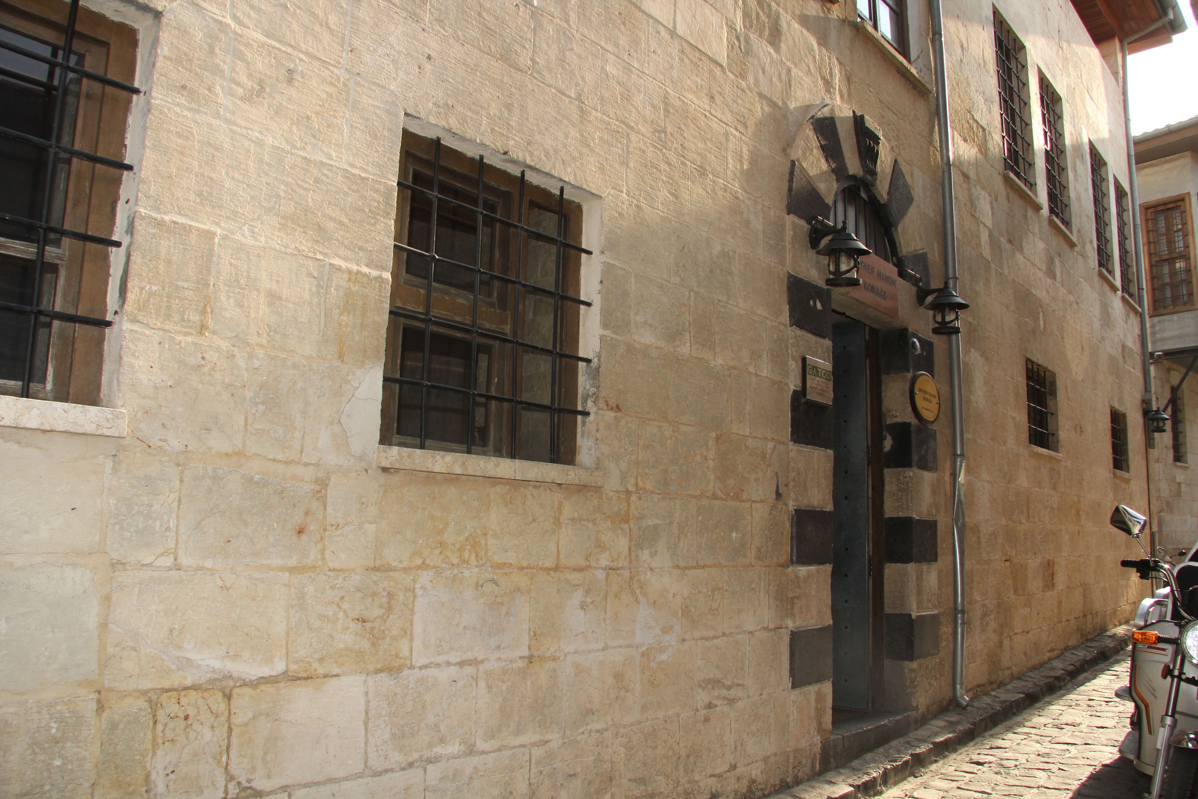 Photo - Zeynep Hanim Konagi