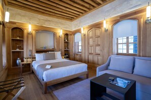 Sábanas de algodón egipcio, ropa de cama de alta calidad y minibar 