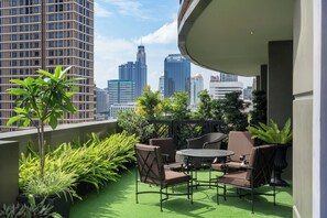 Club Süit, 1 Yatak Odası | Kaliteli yatak takımı, Select Comfort yatak, minibar, odada kasa 