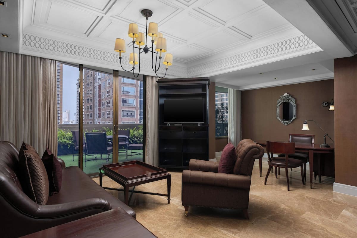 Suite, 1 Bedroom, Non Smoking | Lounge
