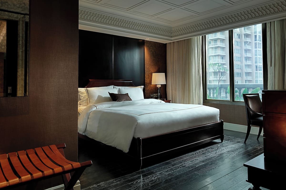 Ropa de cama de alta calidad, colchones Select Comfort y minibar