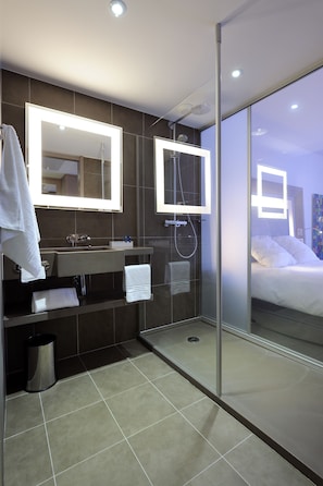 Classic Room, 1 Double Bed with Sofa bed | Minibar, in-room safe, desk, blackout drapes
