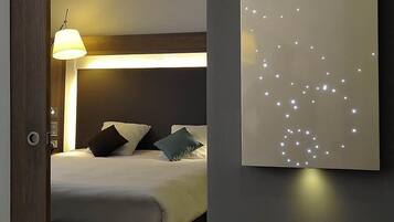 Executive Suite, Multiple Beds | Minibar, in-room safe, desk, blackout drapes