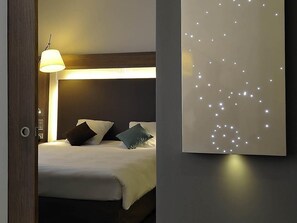 Executive Suite, Multiple Beds | Minibar, in-room safe, desk, blackout drapes - Novotel Avignon Centre (Avignon)