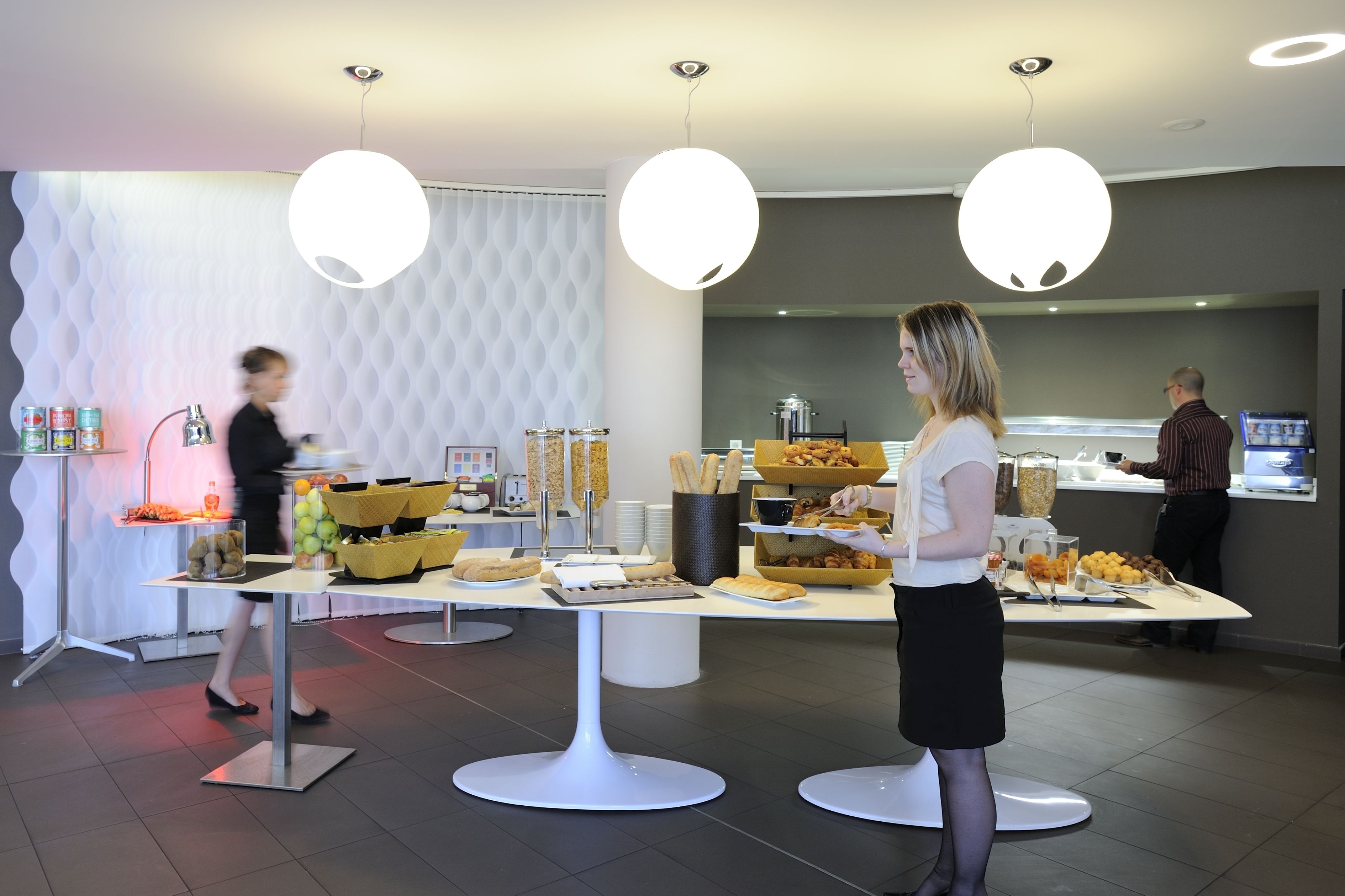 buffet breakfast on weekdays (eur 16.9 per person)