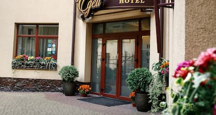 Edem Hotel Lviv