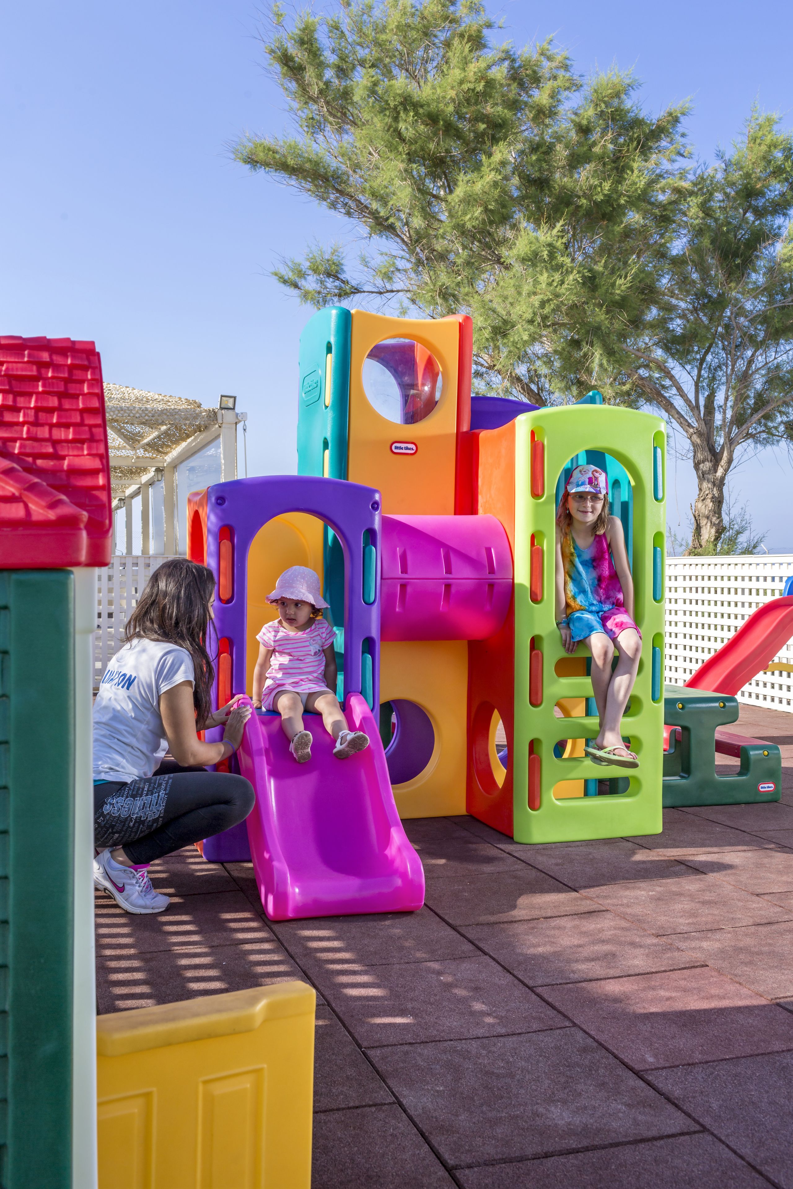children’s play area – outdoor