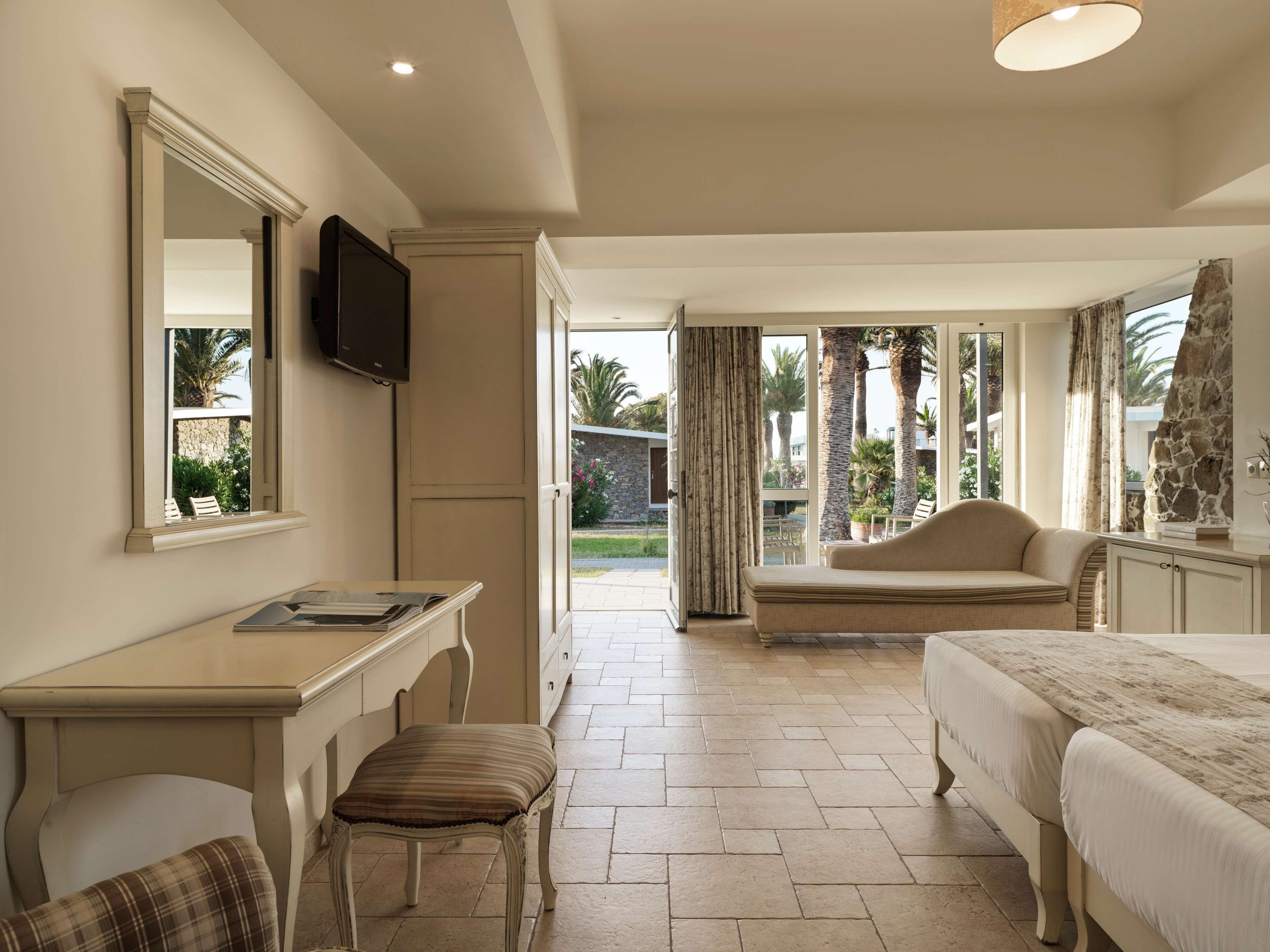 comfort bungalow, garden view | 1 bedroom, premium bedding, free minibar items, desk