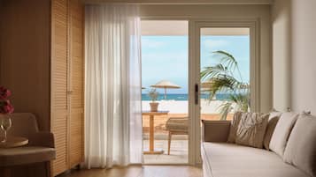 Room (WaterFront View) | 1 bedroom, premium bedding, free minibar items, desk