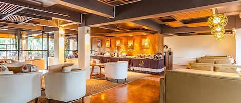 Daily continental breakfast (THB 165 per person)