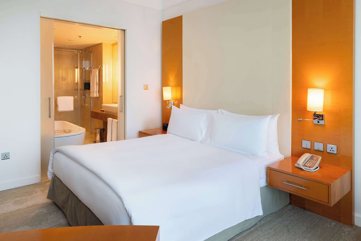 Room, 1 King Bed, Sea View | Frette Italian sheets, premium bedding, down comforters, minibar