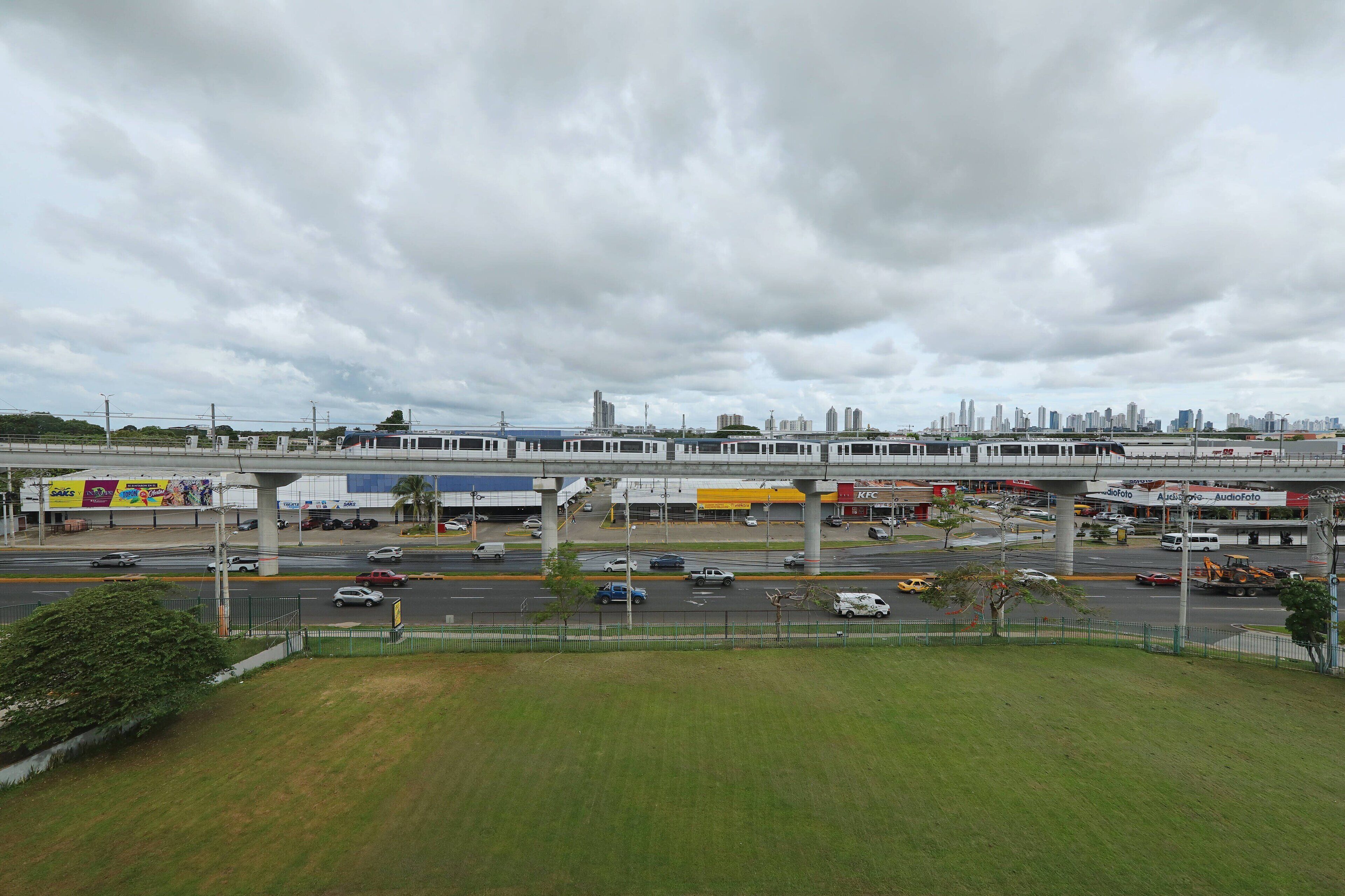 minibar, in-room safe, desk, laptop workspace